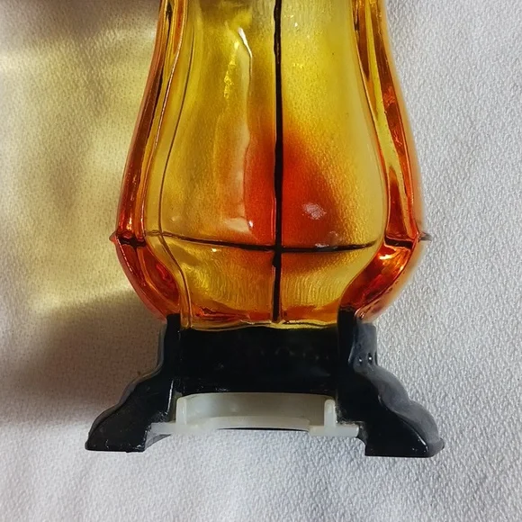 Miniature Oil Lantern Night Light Cover Wall Decor Victorian Amber Glow - Picture 2 of 6